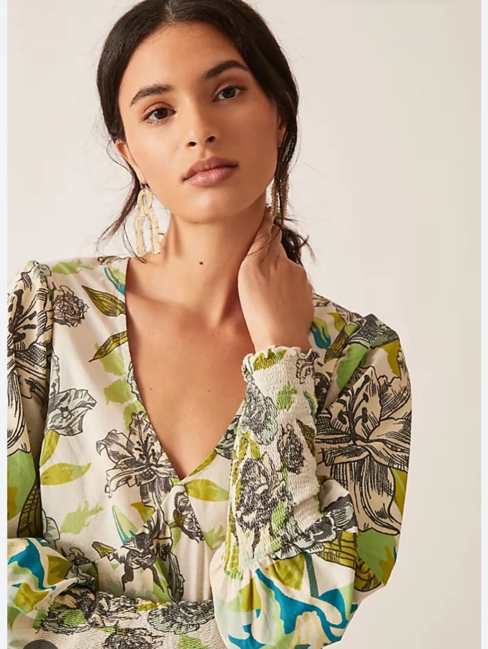 Anthropologie: Elegant Floral Women's Blouse - Green and White